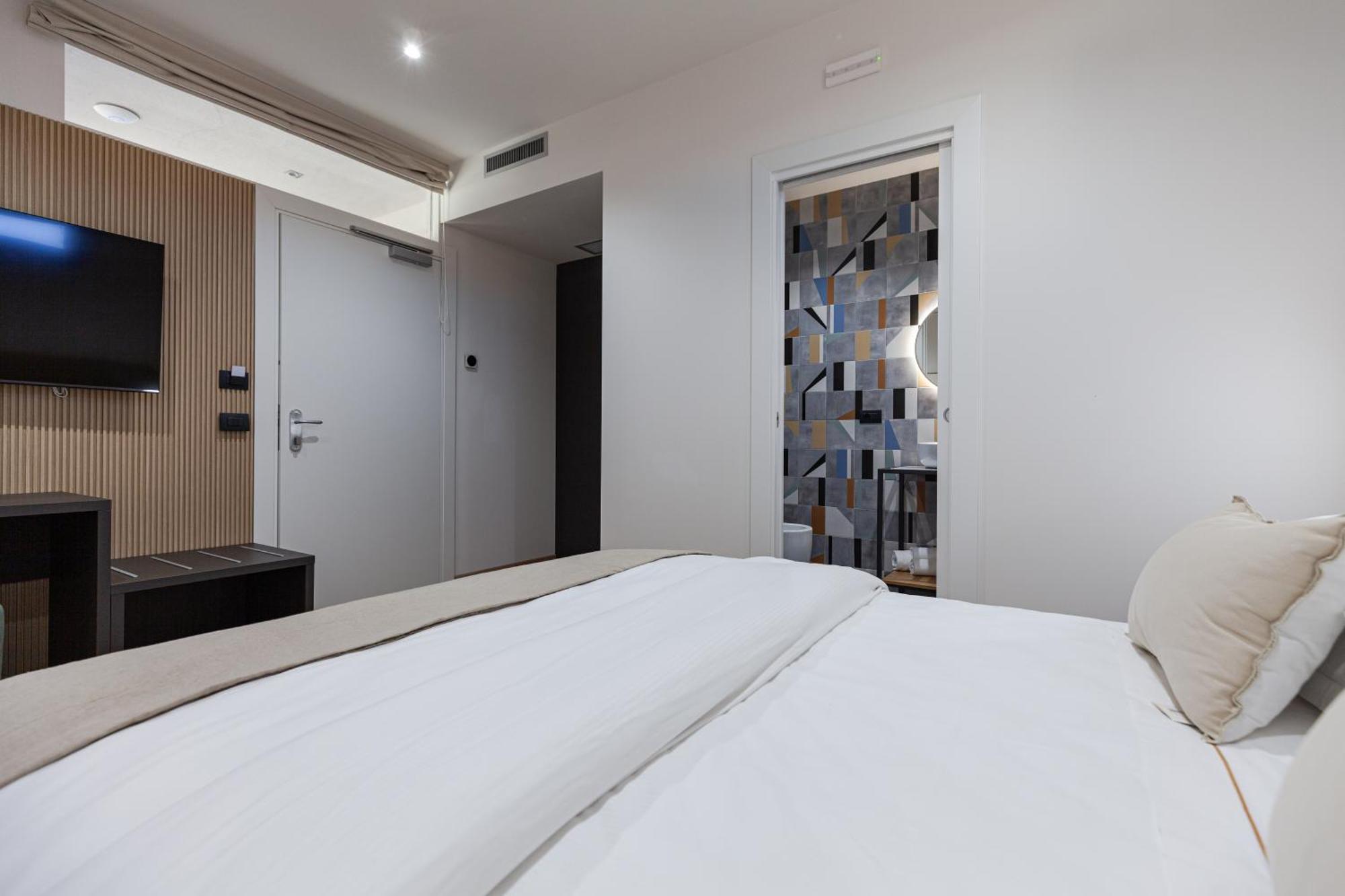 Rh Lifestyle Rooms & Suites Olbia Ngoại thất bức ảnh
